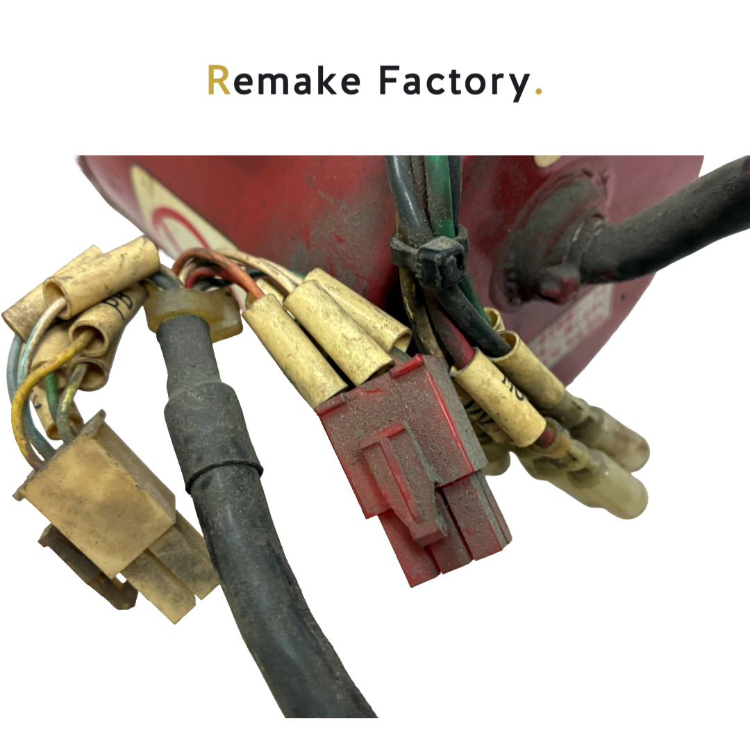 YASKAWA（安川電機） USASEM-02YR32　モータ　ロボット用　【動作確認済／中古】