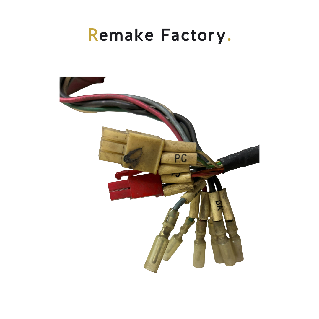 YASKAWA（安川電機） USASEM-02YR32　モータ　ロボット用　【動作確認済／中古】